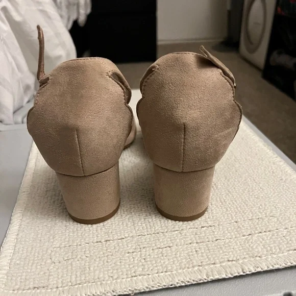 Journee Collection Edna Women's High Heel Pumps NWOT - Picture 6 of 7